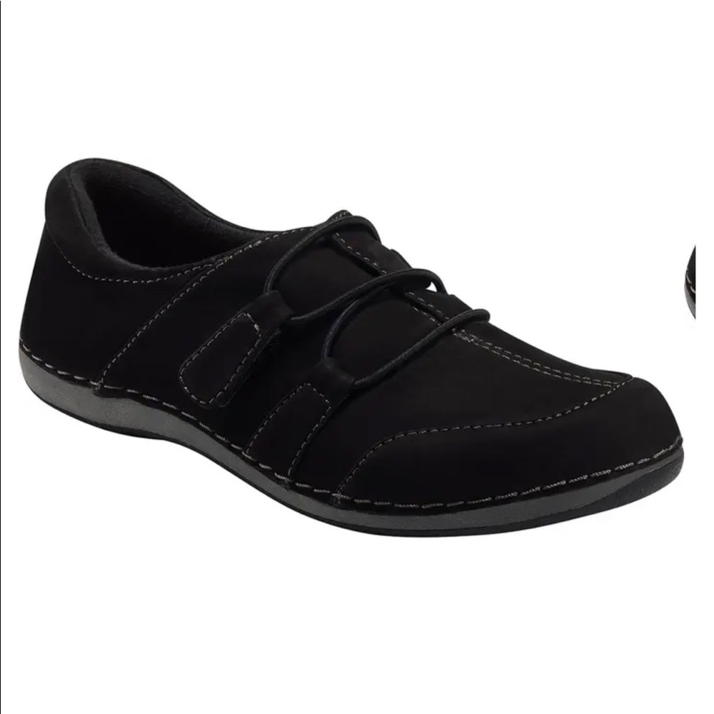 Earth Origins Paisley Leather Sneaker
EARTH® ORIGINS